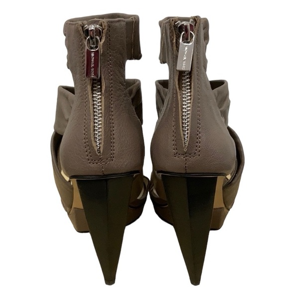 MICHAEL KORS HEELS WITH ORIGINAL BOX - Picture 3 of 9